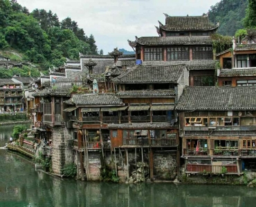 Du lịch Phượng Hoàng Cổ Trấn [2023] Kinh nghiệm từ A-Z