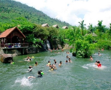 Điểm danh những con suối đẹp như mơ tại Đà Nẵng