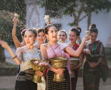 [THAM GIA] Lễ Hội Té Nước Songkran tại Bangkok, Thailand