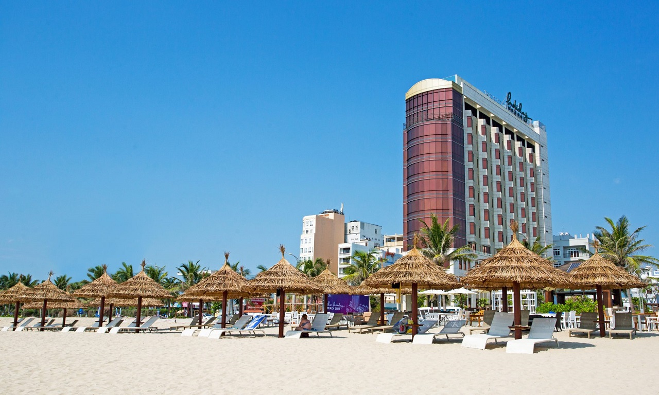 Holiday Beach Hotel